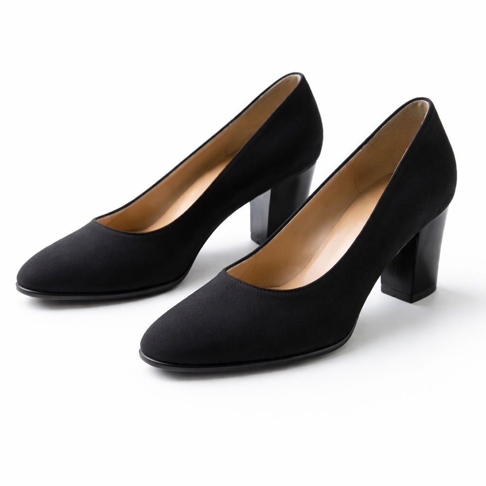 SALVATORE FERRAGAMO vintage Square Toe Pumps